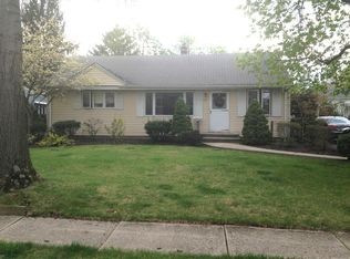 743 Boyd Rd, Paramus, NJ 07652