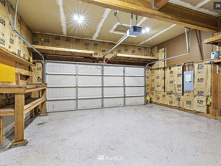 Garage.