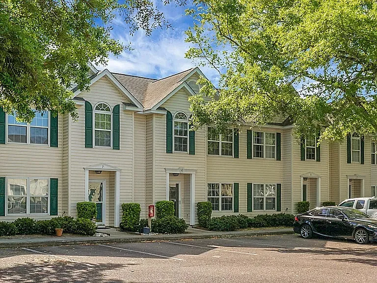1545 Ashley River Rd #Q — Photo 2