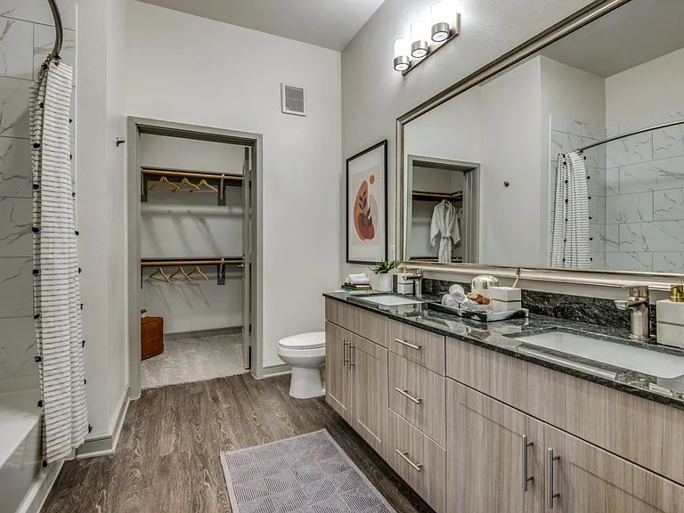 Luxia Gallery House — Photo 20