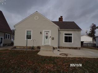 1006 Birdseye Blvd, Fremont, OH 43420