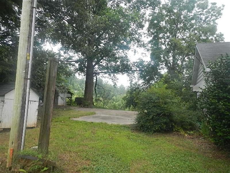 2nd image of 113 Hideaway Dr