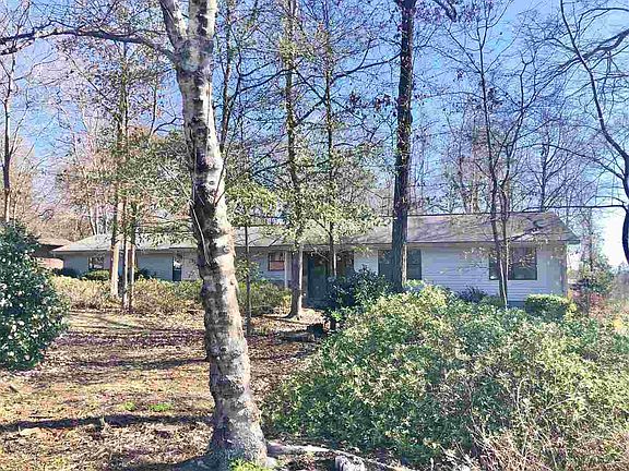 4th image of 110 Stillwood Dr