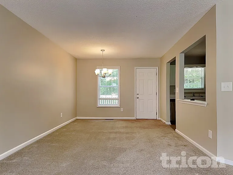 113 Ivy Brook Dr — Photo 3
