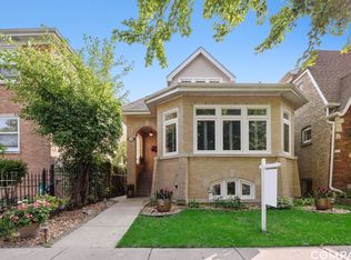 5851 N Whipple St, Chicago, IL