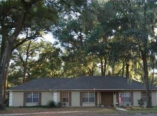 2935 Forest Cir, Seffner, FL 33584