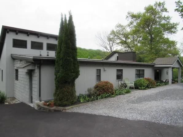 332&333 Flat Top Lake Rd, Ghent, WV 25843