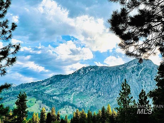 2nd image of 43 Coffin Rd