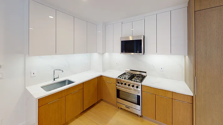 Rented by USWOO Realty | media 10