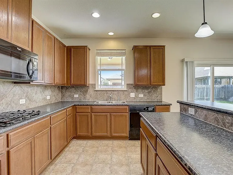 5912 Sardinia Dr — Photo 8