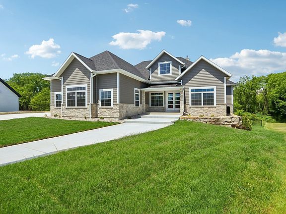 3rd image of 1468 Serenity Ct