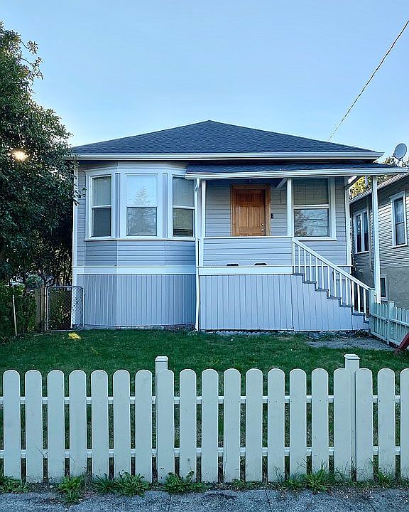 1st image of 1543 Park Ave