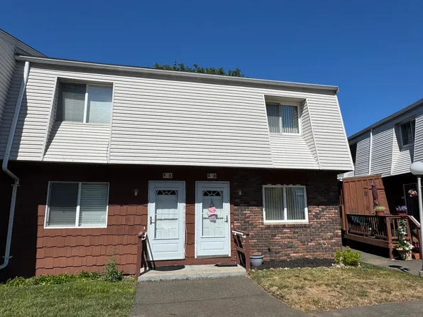 330 Short Beach Road APT B9, East Haven, CT 06512