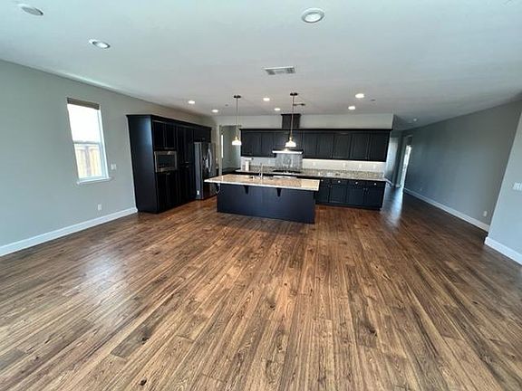 5th image of 9061 Indigo Ct