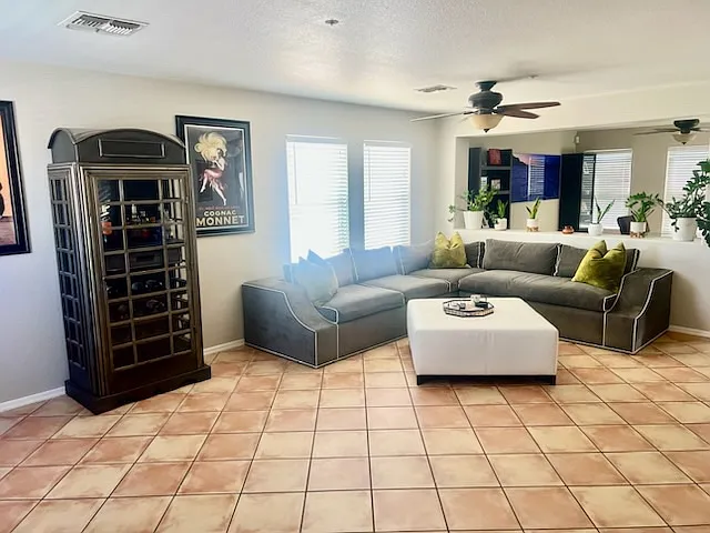8942 E Shangri La Rd — Photo 8