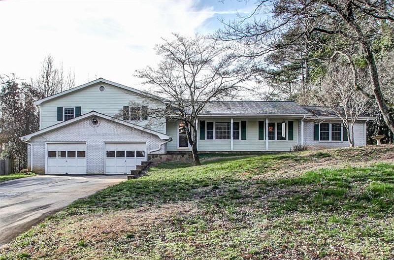 1st image of 3240 Wendwood Dr