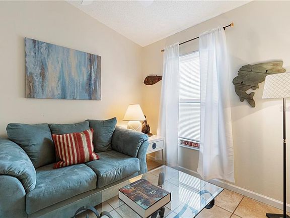 3rd image of 4120 39th Ave W