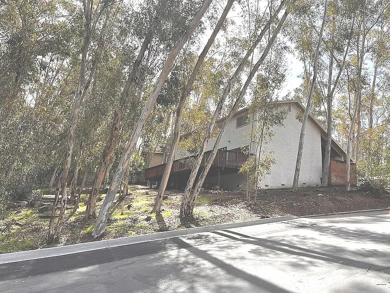 24851 Rollingwood Rd — Photo 28