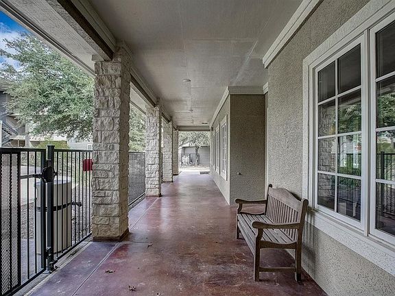 5th image of 2320 Gracy Farms Ln APT 1133