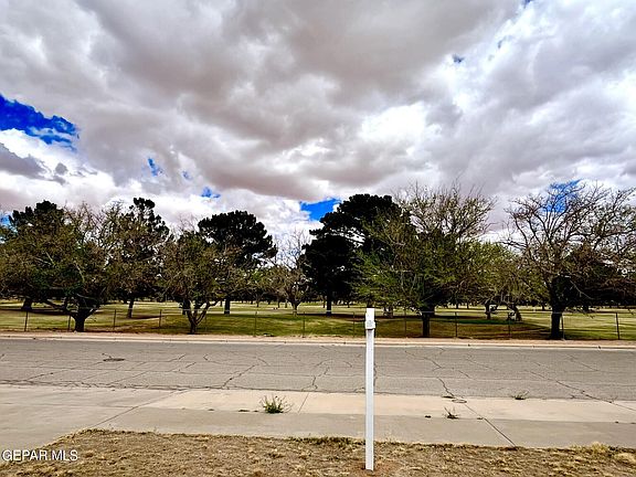 4th image of 8932 Mettler Dr