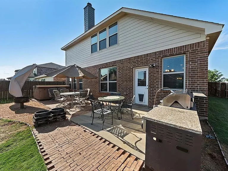 1701 Twin Hills Way — Photo 24