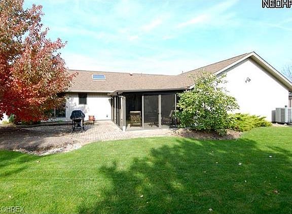 3rd image of 32979 Woodstone Cir