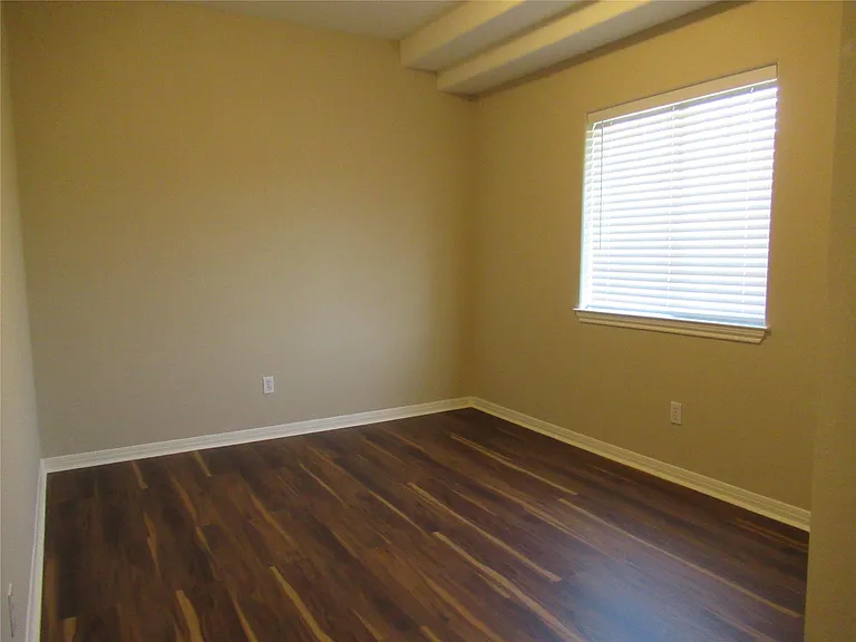 2405 Farragret Cv — Photo 13