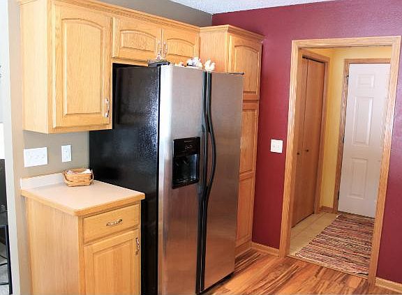 3rd image of 1667 Payton Ct NE