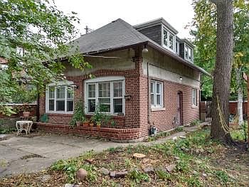 1st image of 5613 S Woodlawn Ave