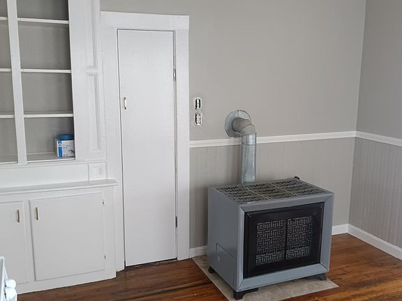 4th image of 24 Ashley St APT 2