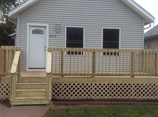 2372 Chancy St, Clinton, IA 52732