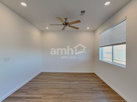 5th image of 26142 E Calhoun Cir