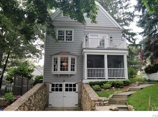 5 Craw Ave, Norwalk, CT 06853