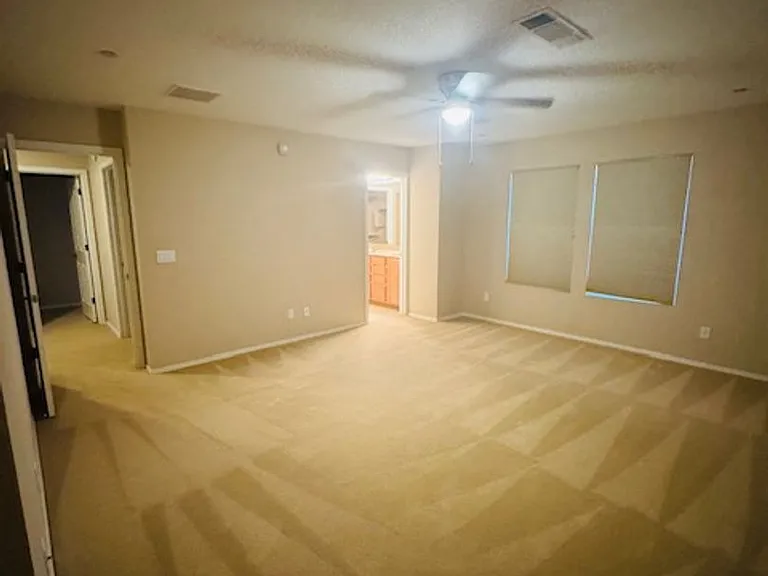 8455 N Placita De La Manzana — Photo 15