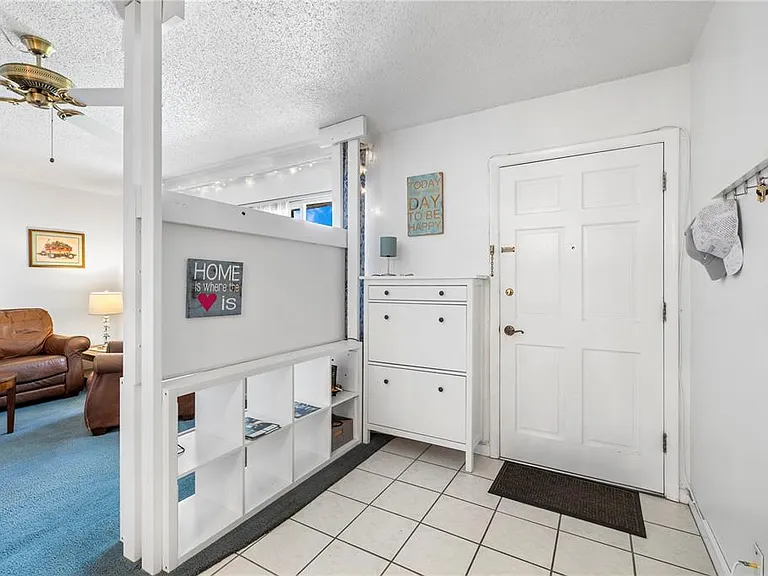 2525 W Bay Dr #C21 — Photo 6