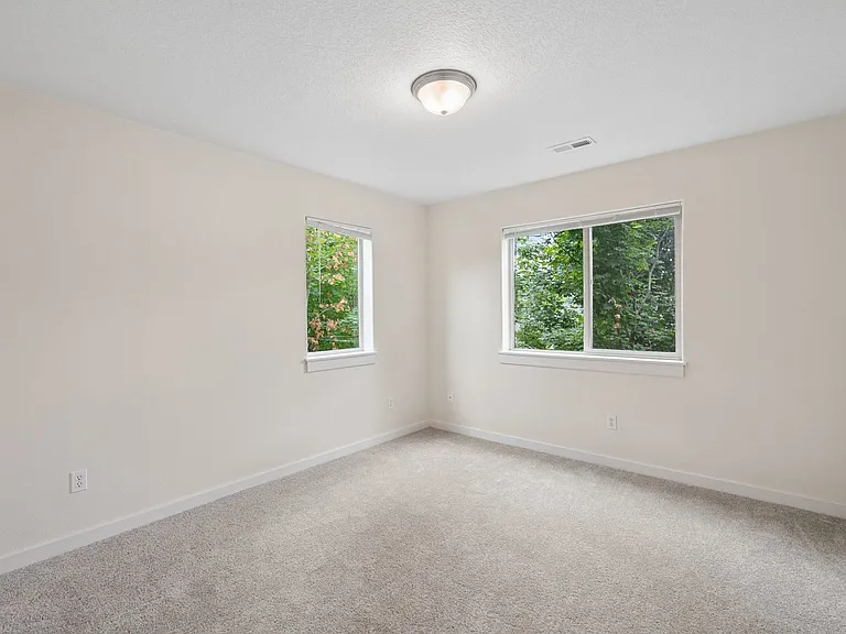 Roberts Court Townhomes — Photo 65