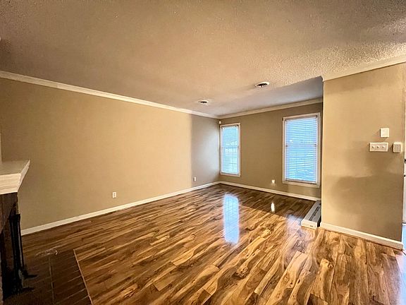 4th image of 132 Durwood Rd Unit B