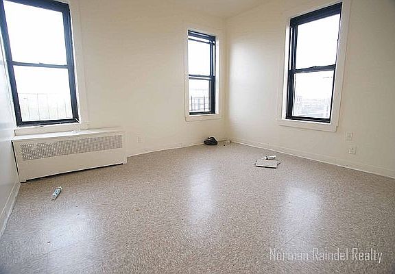 5th image of 505 Rockaway Pkwy #F2