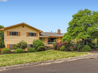 8753 SE Owen Dr, Happy Valley, OR 97086