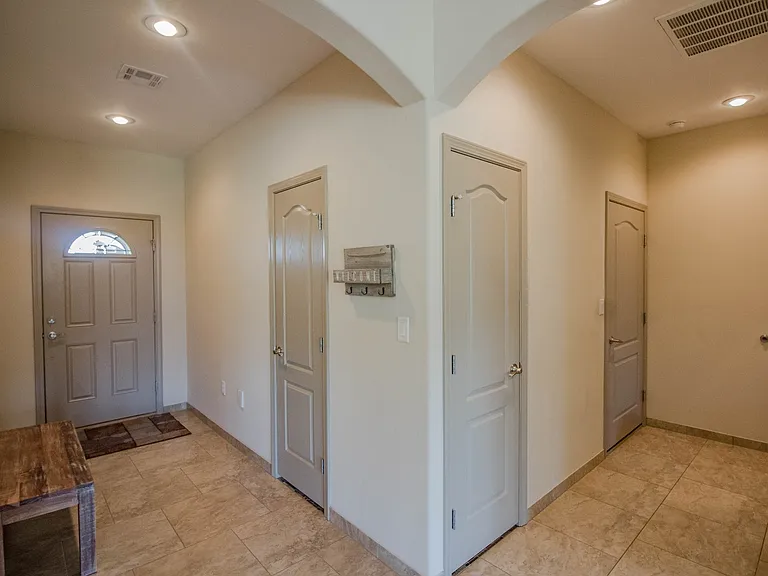 1155 Santiago St — Photo 28