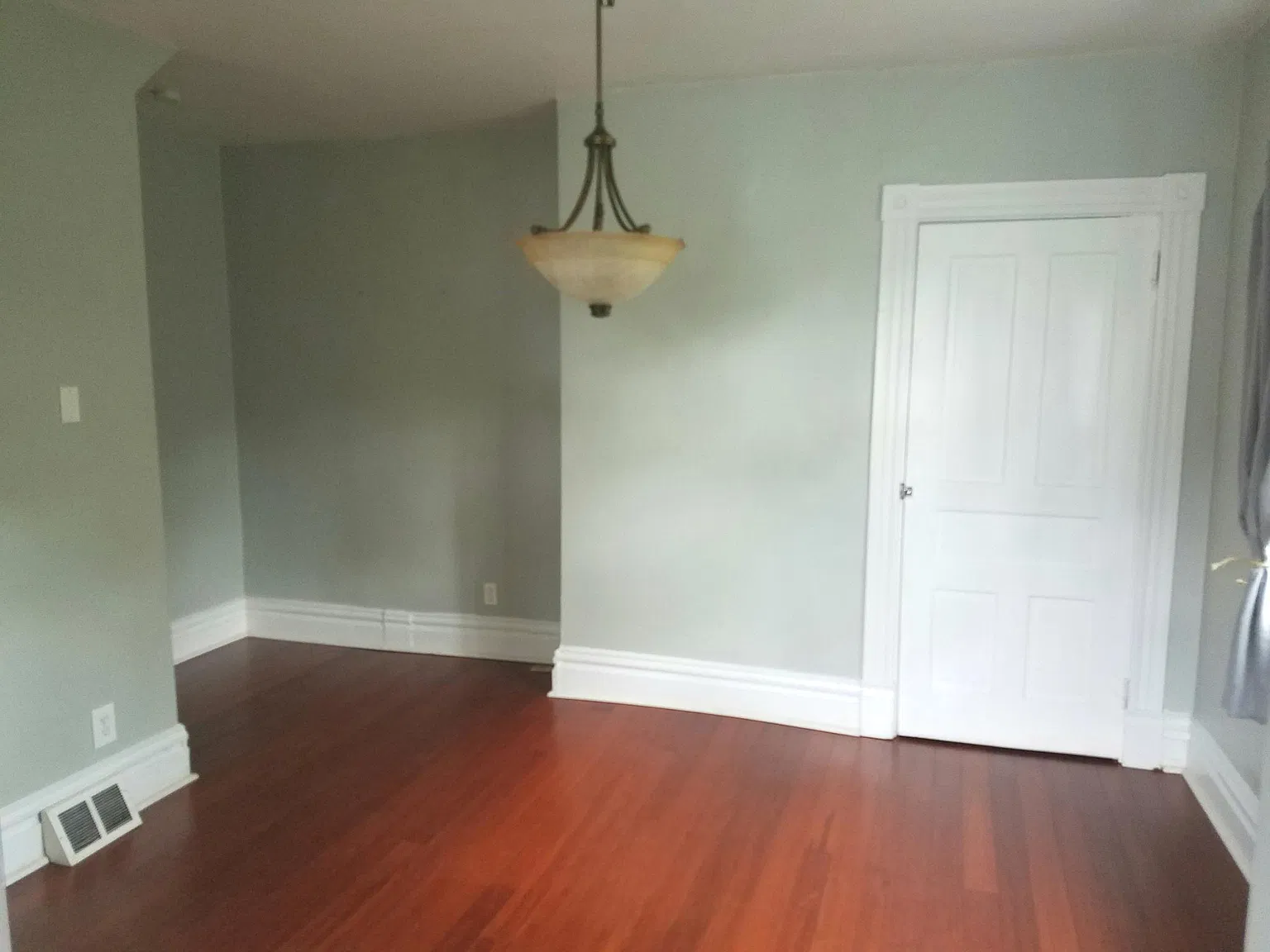 49 Sterling St — Photo 3