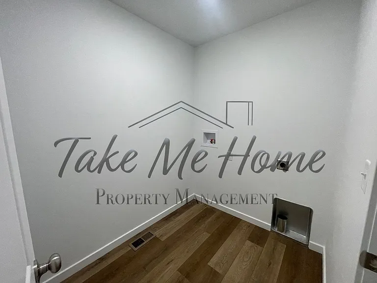 1737 N Boxwood Dr — Photo 13