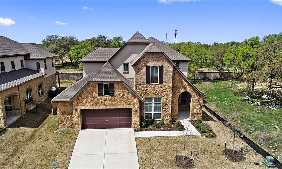 1st image of 1021 Valley View Dr