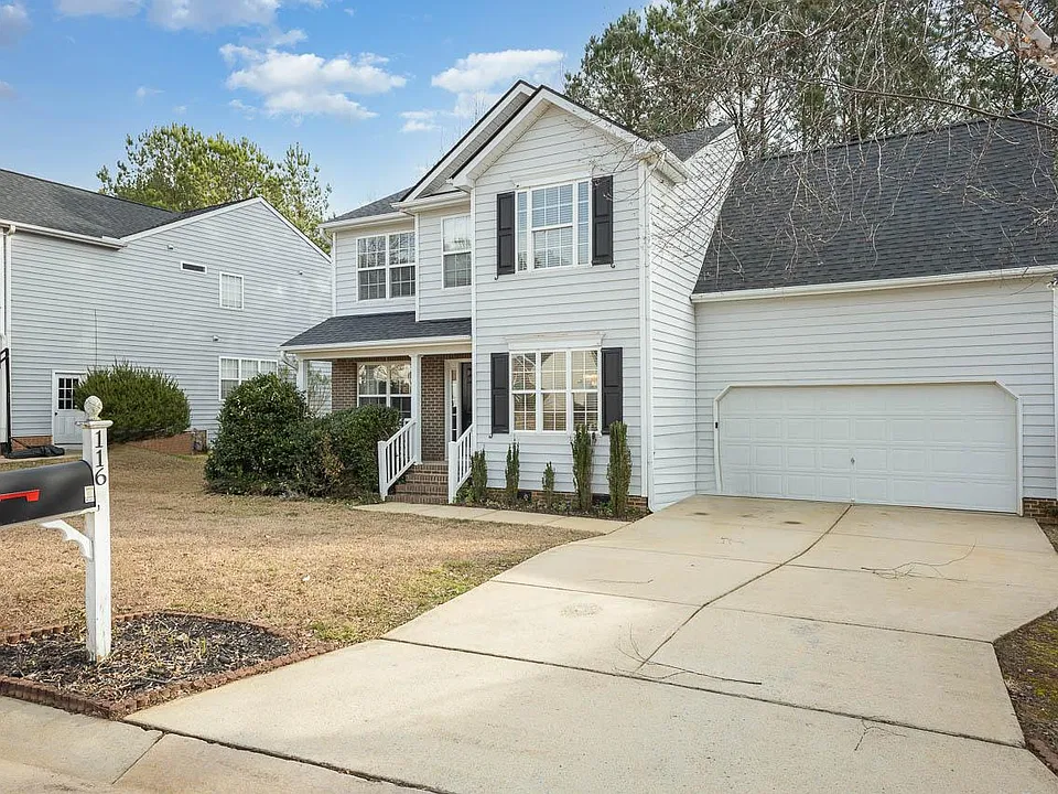 116 Fairford Dr