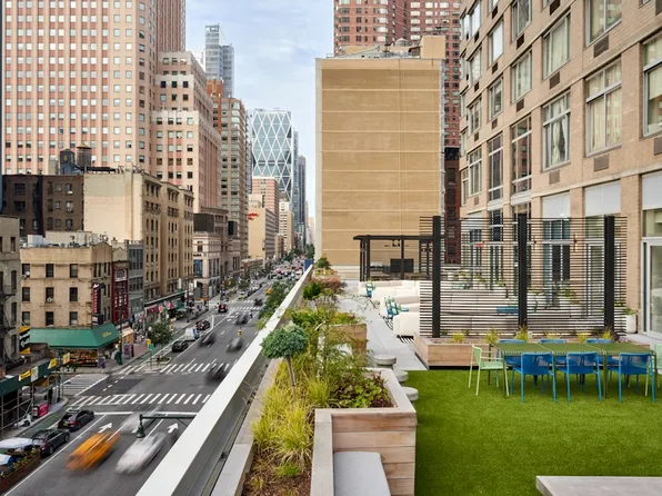 271 West 47th Street image 22 of 40