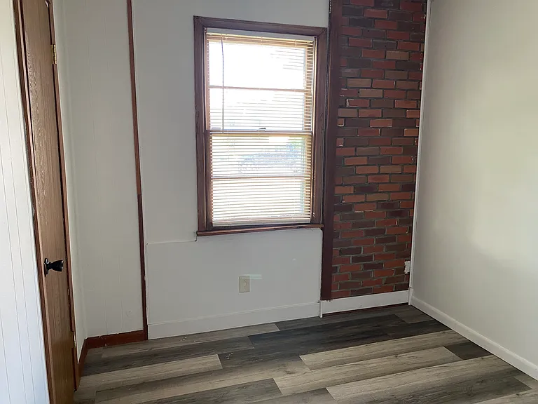 1902 Chesterfield St #1 — Photo 14