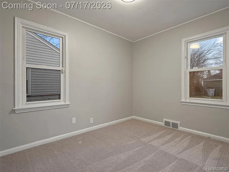 904 E Otis Ave — Photo 14