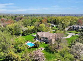 24 W Hill Rd, Stamford, CT 06902