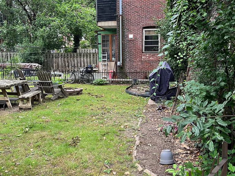 4605 Springfield Ave #1R — Photo 5