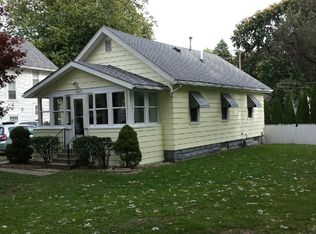 1247 Vineyard Dr, Monroe, MI 48161